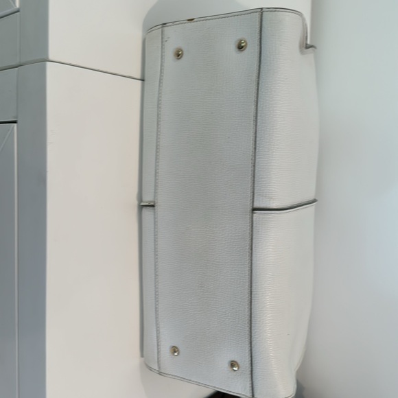 Tod’s white and grey tote handbag. - Picture 13 of 13